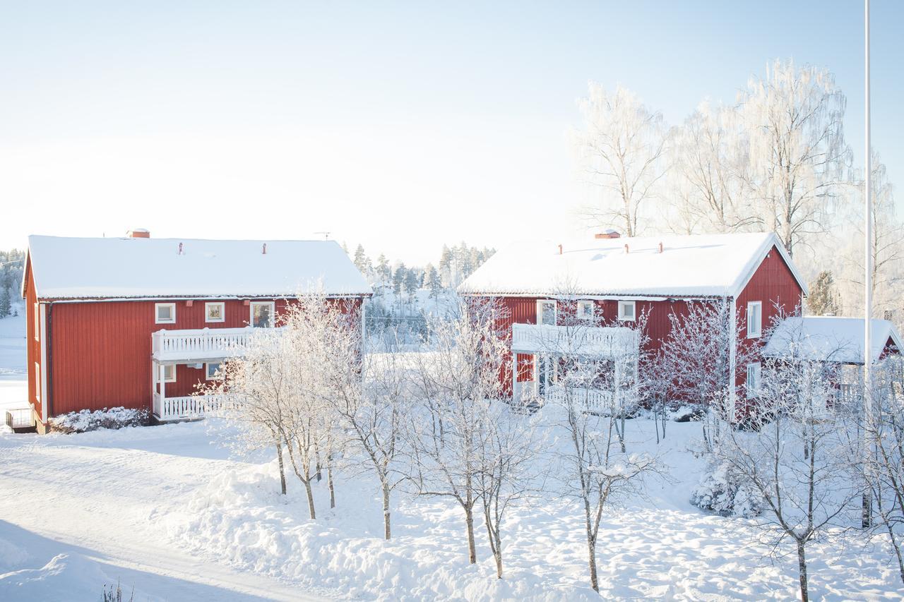 Helsingegarden Hostel Jarvso Exterior photo