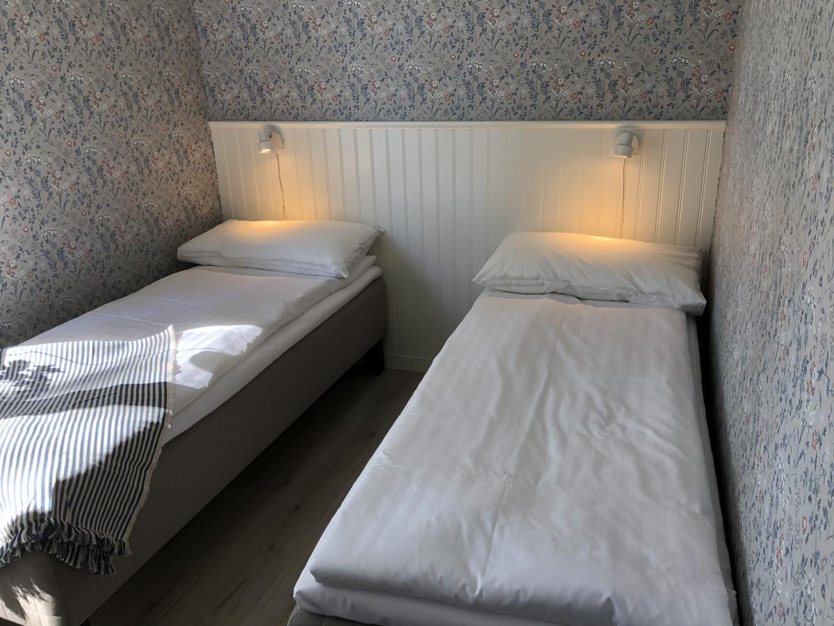 Helsingegarden Hostel Jarvso Exterior photo